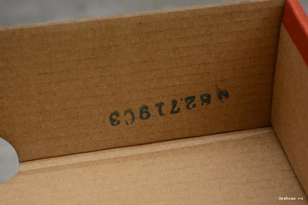 Retro Playoffs Bred  (2019) 378037-061 11 Jordan 1206